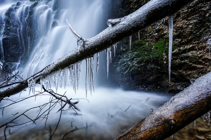 Eiszapfen am Josefsthaler Wasserall