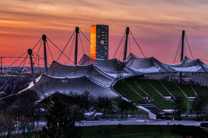 Olympiastadion München abenddämmerung